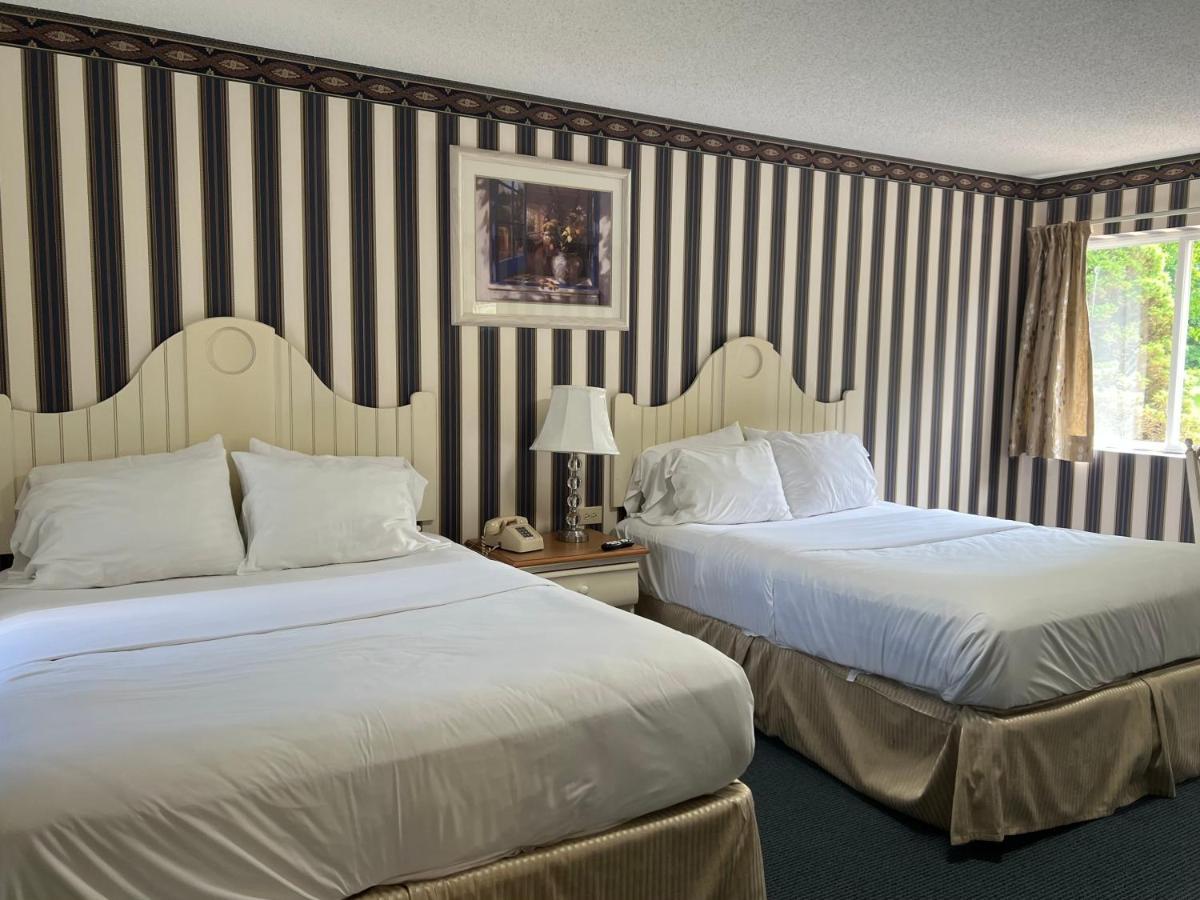 Rocky River Inn New Milford Exteriör bild