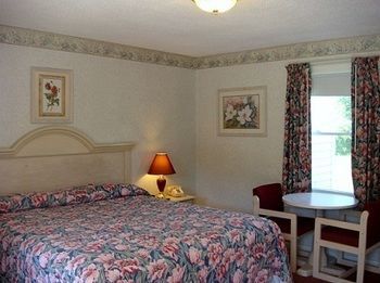 Rocky River Inn New Milford Exteriör bild